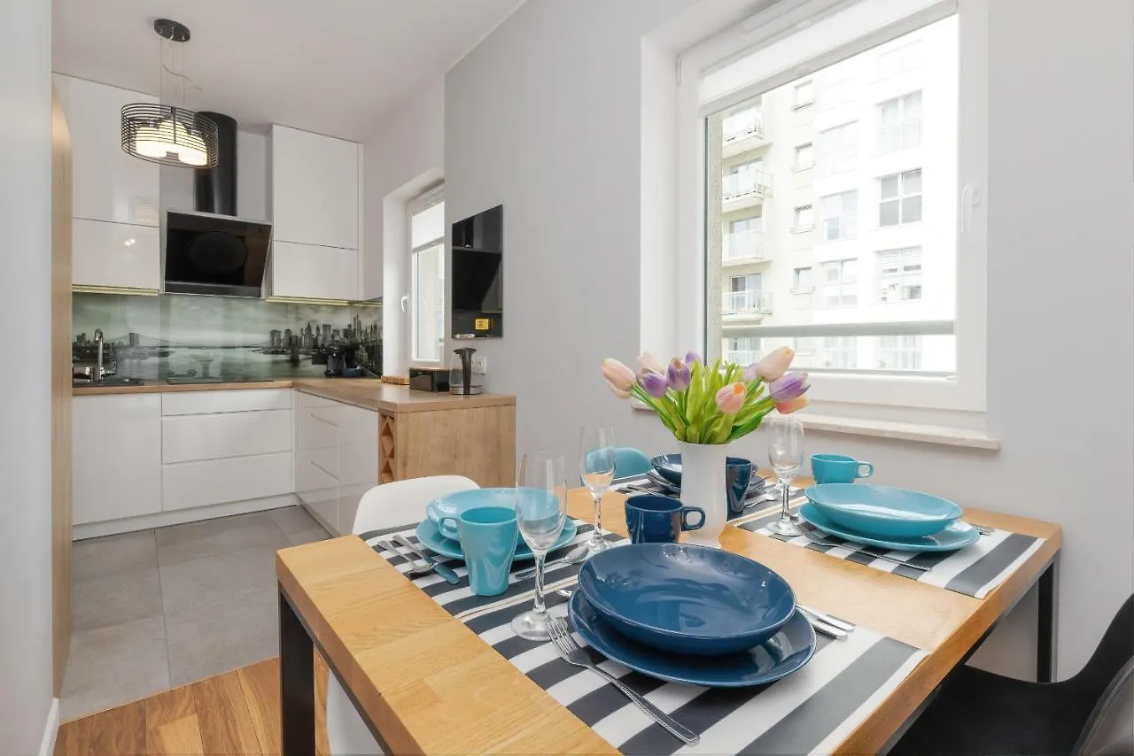 Albatross Towers Przymorze Apartments by Renters Gdańsk Polska