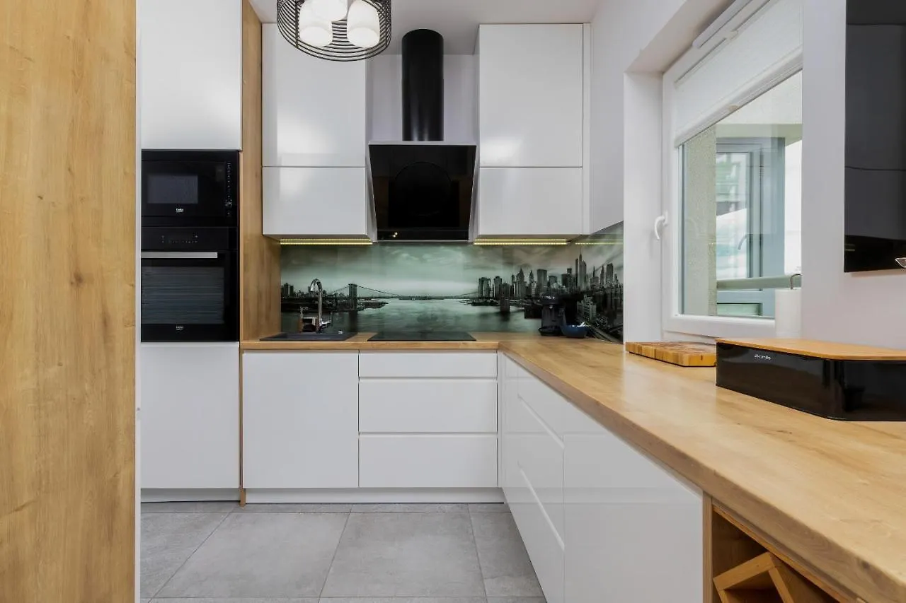 Albatross Towers Przymorze Apartments by Renters Gdańsk 0*,