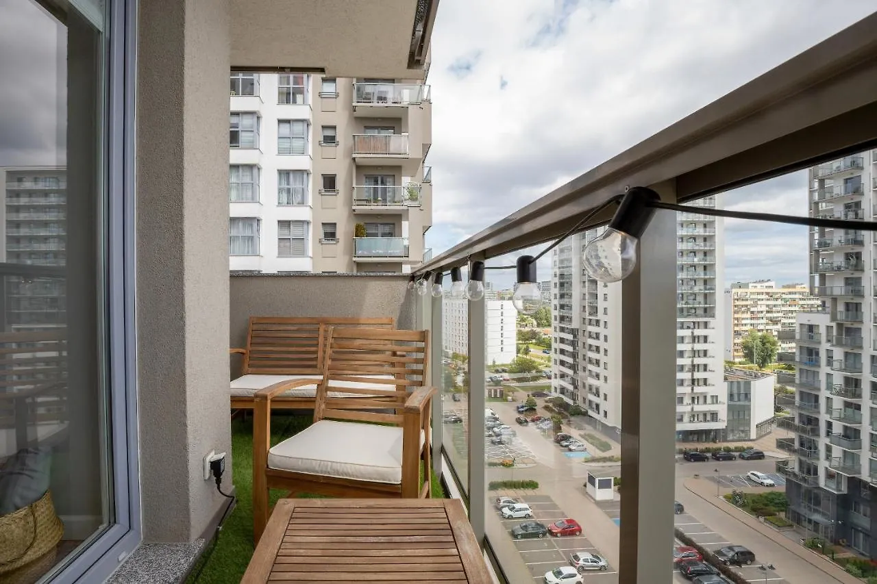 Albatross Towers Przymorze Apartments by Renters Gdańsk 0*,  Polska