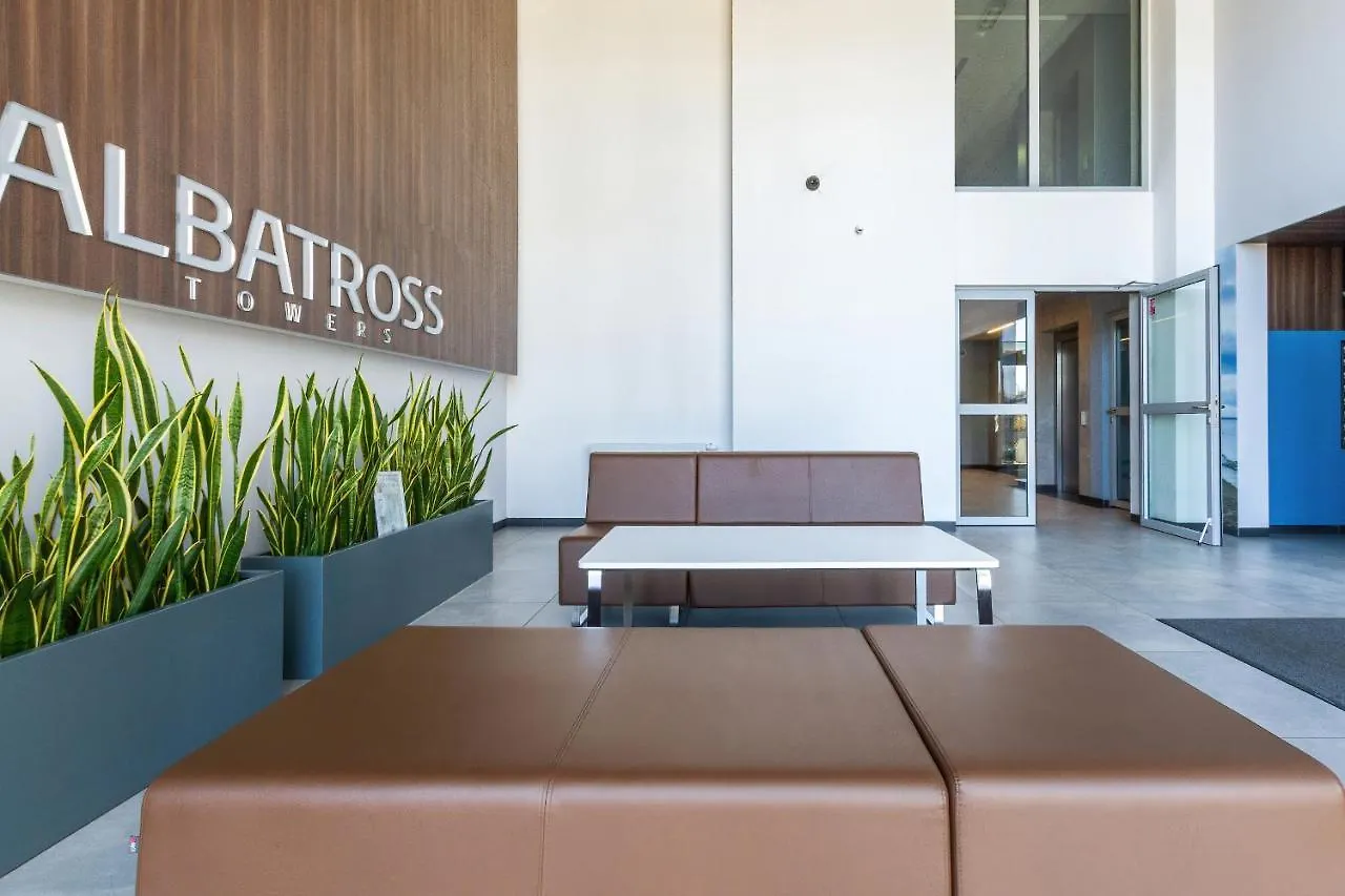 Albatross Towers Przymorze Apartments by Renters Gdańsk